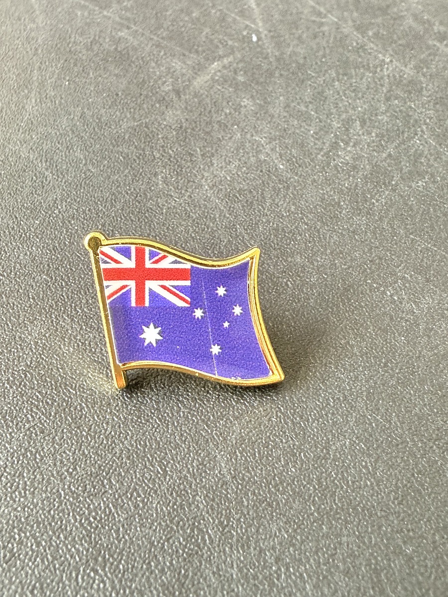 Flag pin badge sample 10